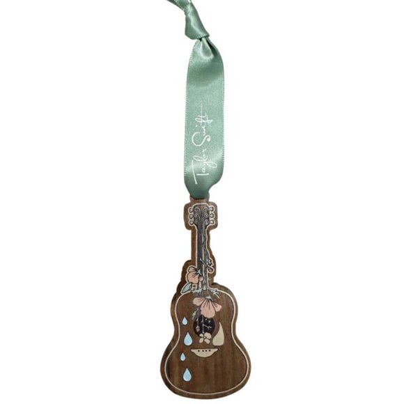 Taylor Swift Self-Titled Debut Teardrops on My Guitar Ornament - Picture 1 of 3